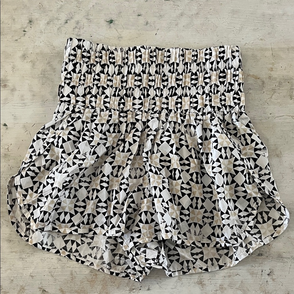Free People The way home printed shorts | size small